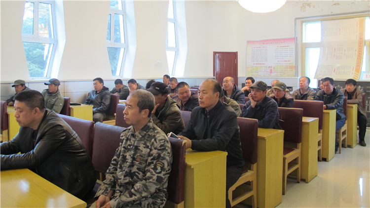 烏局建管處強化安全抓質量 文明施工促生產圖片二石曉杰攝影.JPG