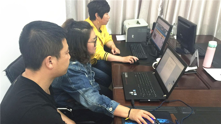 畢拉河林業局大二溝林場提升內業管理人員工作能力.jpg