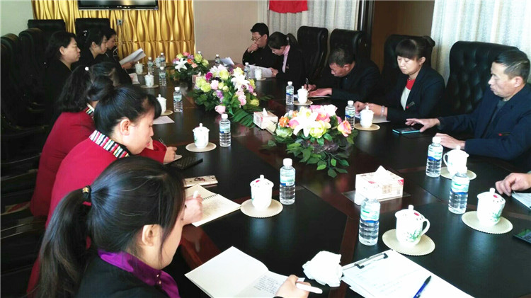 烏局黎明賓館黨支部開展手抄黨章活動(dòng).jpg