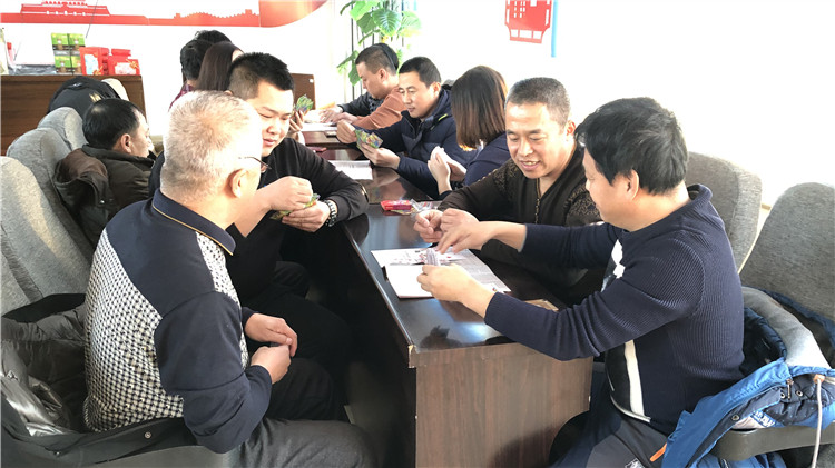 阿里河林業局森調隊舉辦迎新春撲克娛樂比賽2.jpg