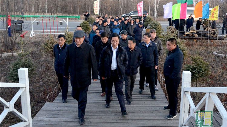 林區生態保護建設購買服務現場會在根河林業局繼續進行2.JPG