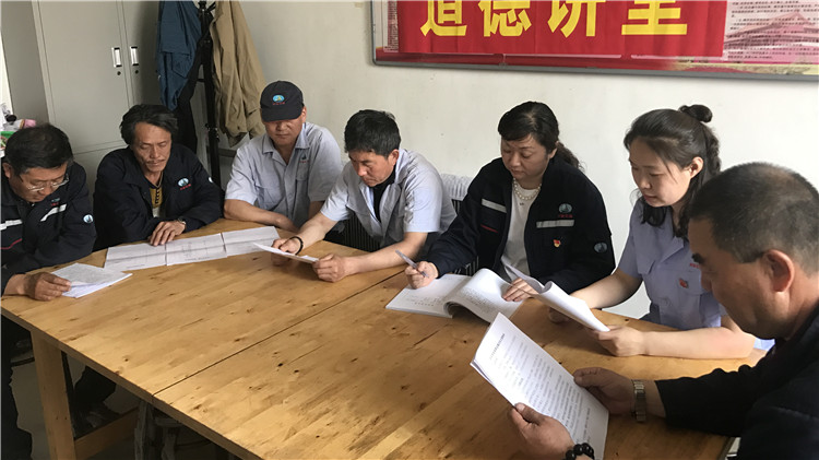 興安石油公司開展道德講堂進基層活動.jpg