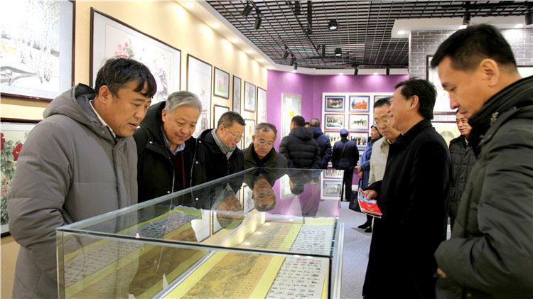 得局舉辦建局60周年慶祝活動參觀工會展廳.JPG