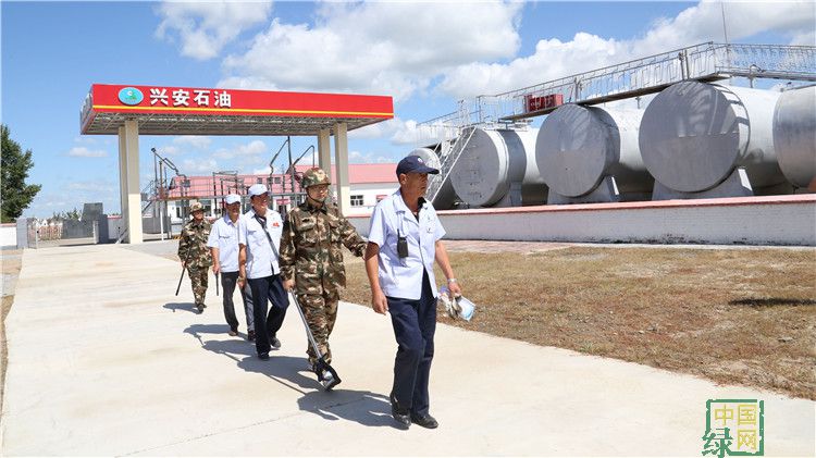 興安石油公司全面落實反恐怖工作.jpg