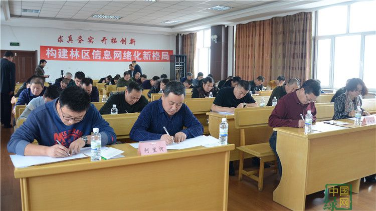 7賽場競技中.JPG