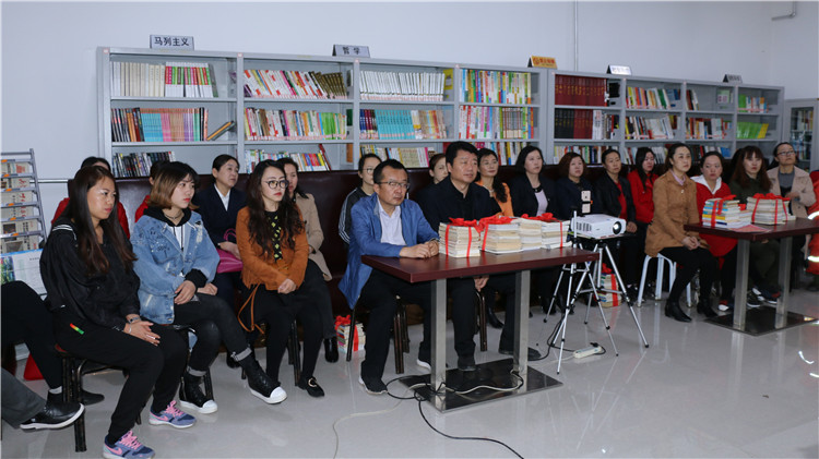 綽源局文明委舉辦“悅讀接力 書香綽源”網絡道德講堂 (4).JPG