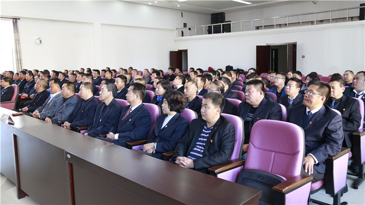 阿龍山林業(yè)局召開管理局黨委第一巡察組常規(guī)式巡察情況反饋會議 (1).JPG