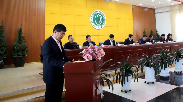 庫都爾林業局基層黨組織書記集中述職接受“檢閱”2.jpg