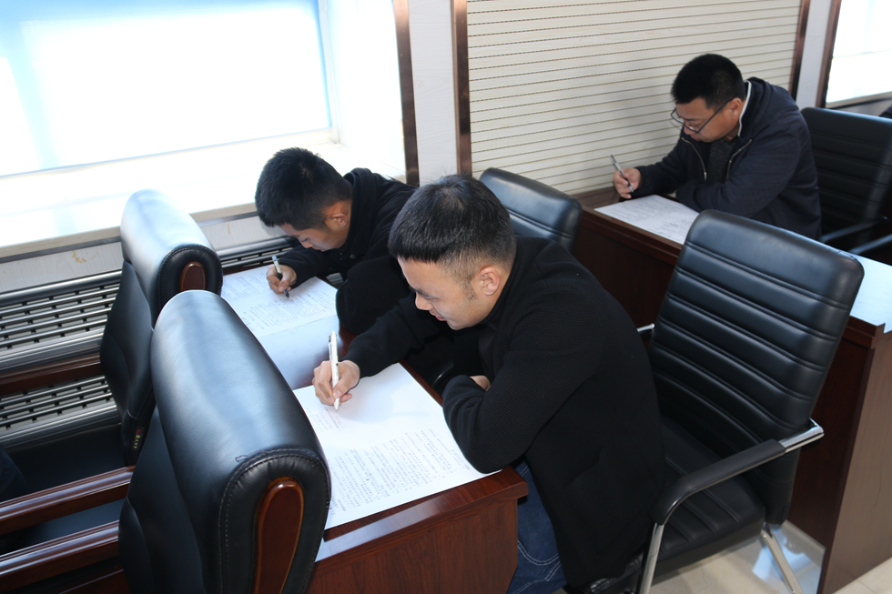 吉文森工公司舉辦2024年運兵車駕駛員、撲火安全員培訓班 (3)_副本.jpg