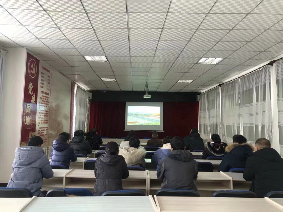 中心苗圃黨支部開展“樹牢國家總體安全觀，強化國家安全意識”主題黨日活動 (2).jpg