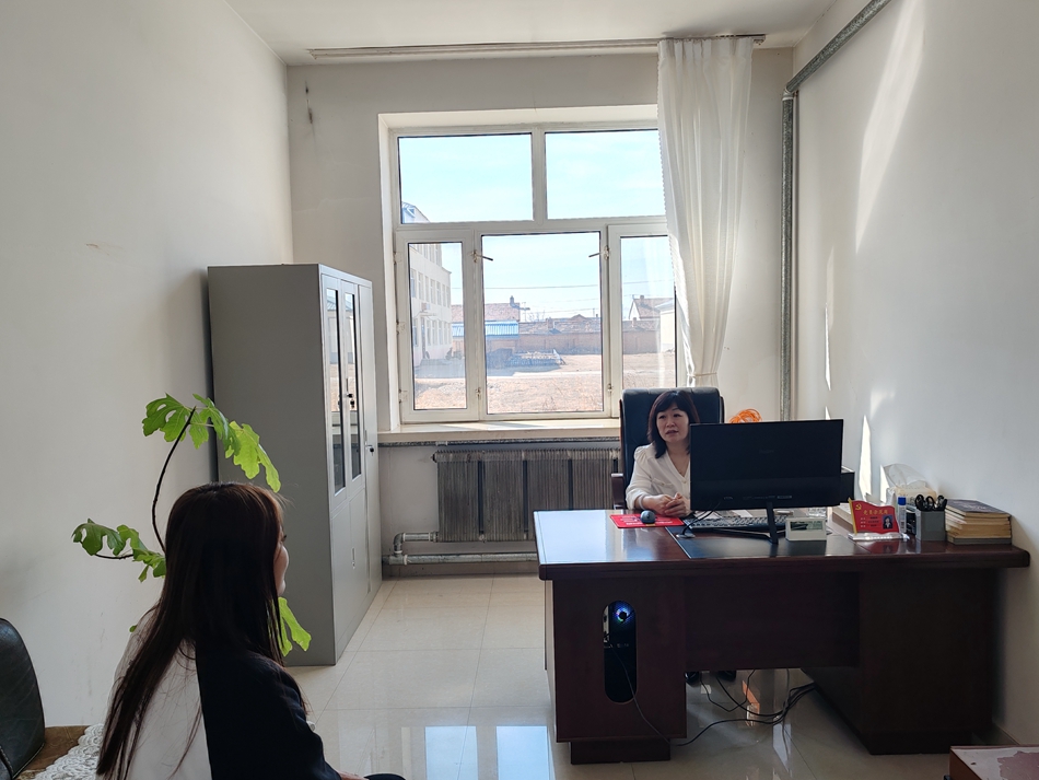畢拉河林業有限公司綜合服務處開展黨員談心談話活動.jpg
