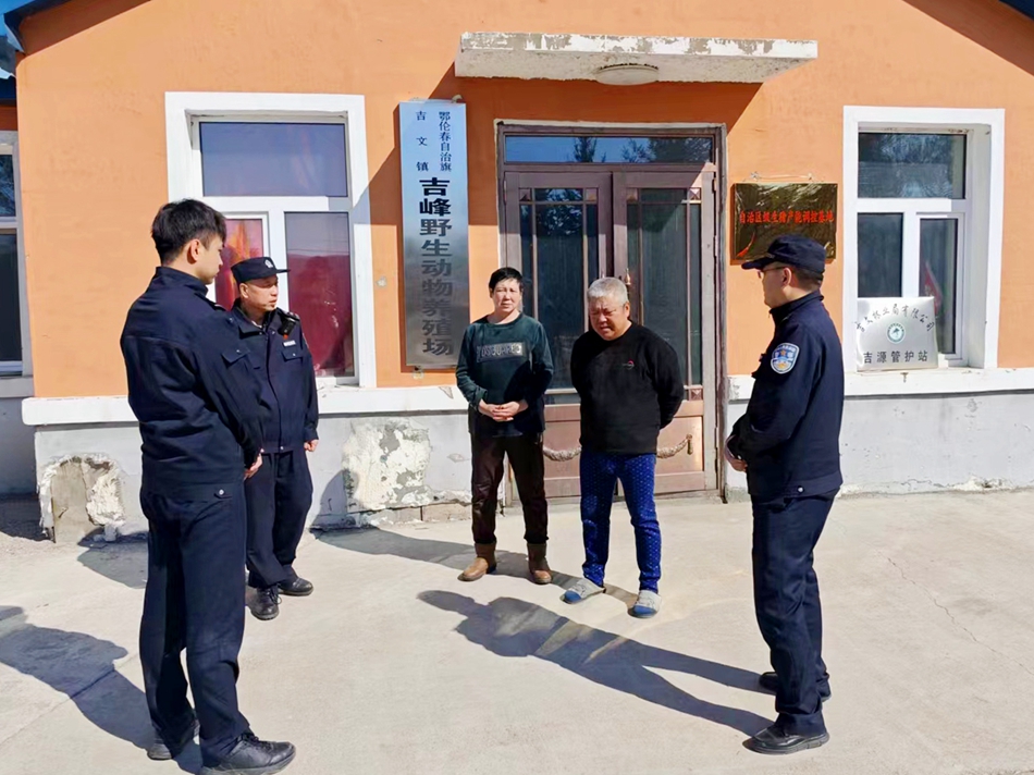 吉文分局吉文派出所開展養殖場消防檢查 (1).jpg
