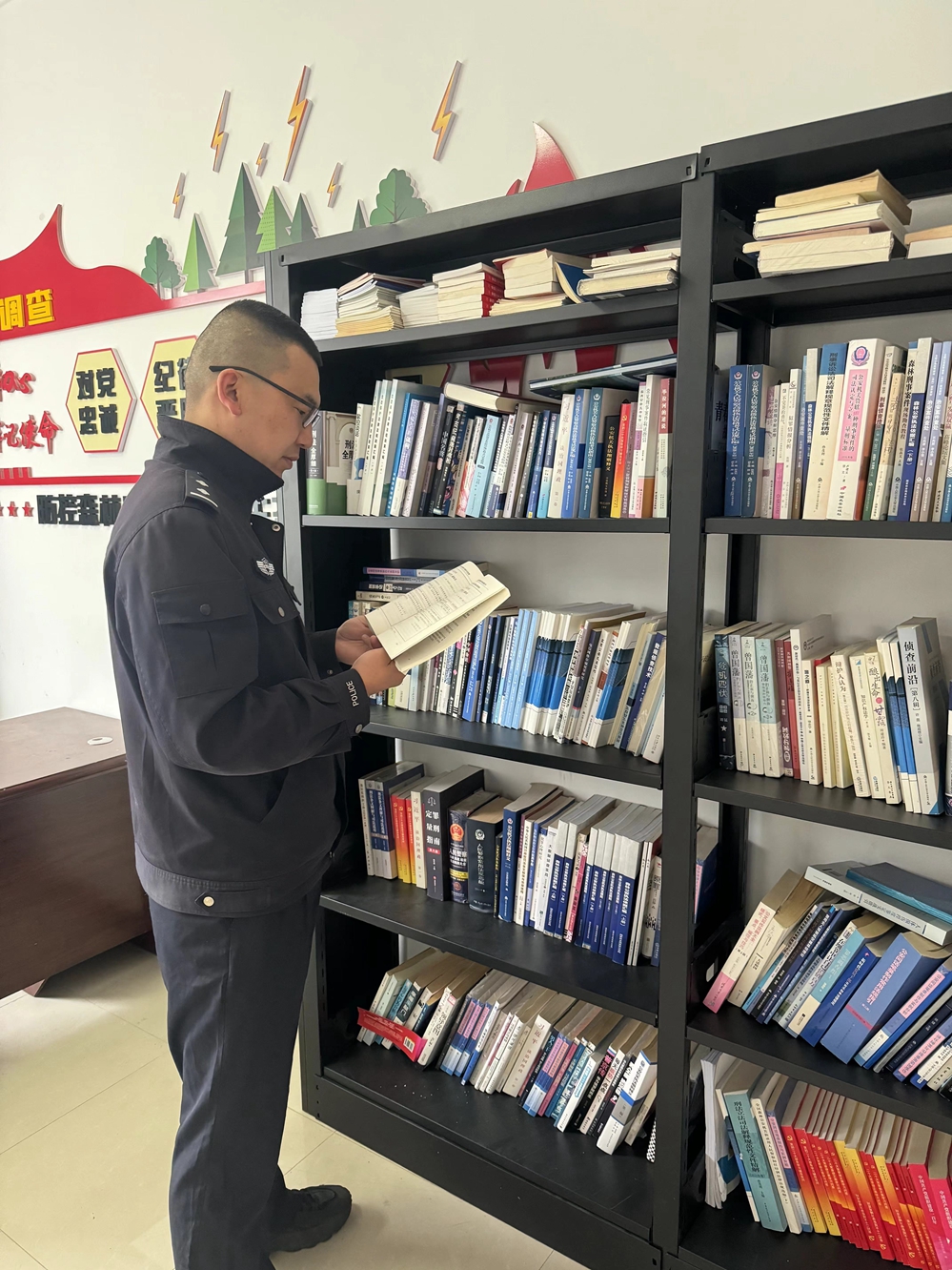 6、大林公安局北林分局開展“世界讀書日”主題活動.jpg