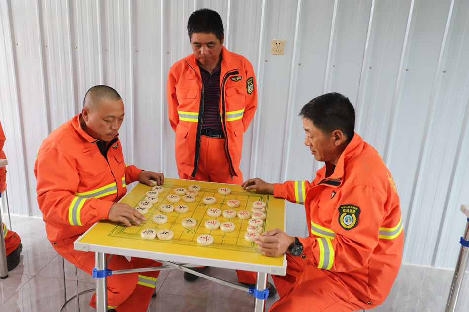 綽源森工公司梨子山林場關愛職工 幸福加碼.JPG