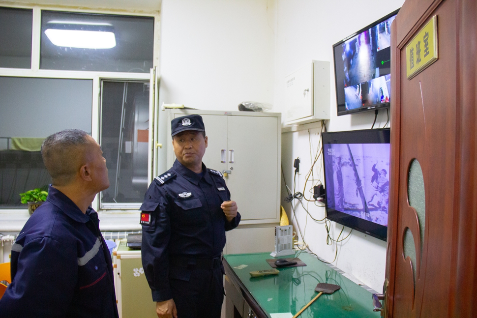 甘河分局政保治安大隊開展節后安全檢查工作.jpg