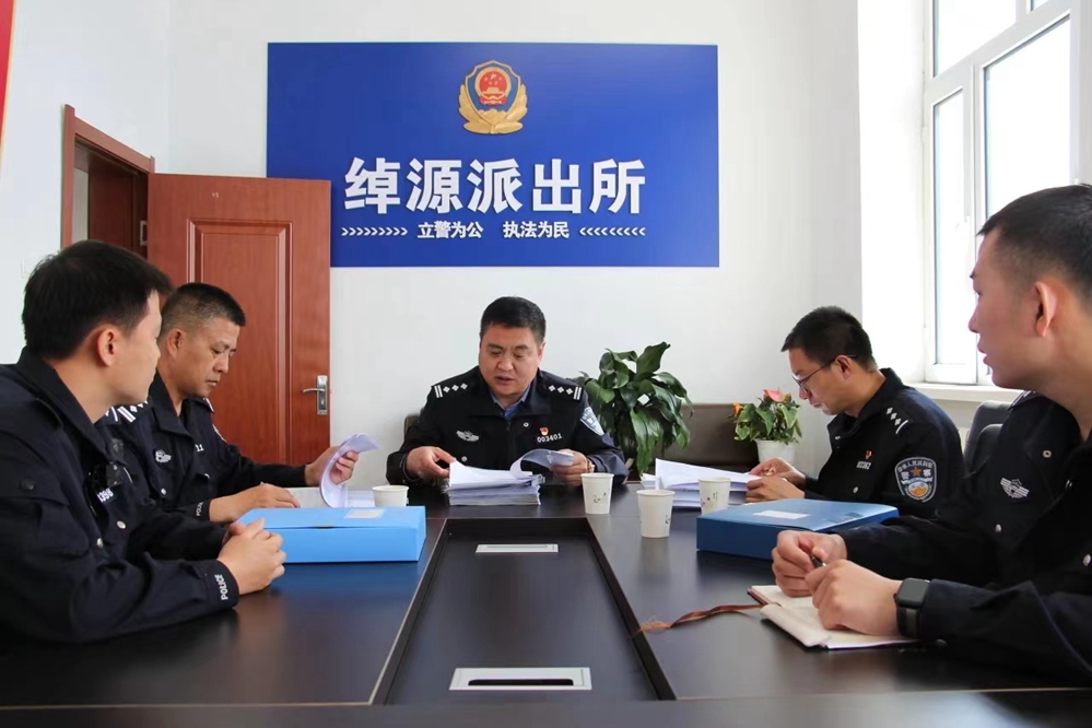 綽源分局深入基層一線督導(dǎo)檢查近期重點(diǎn)工作.jpg