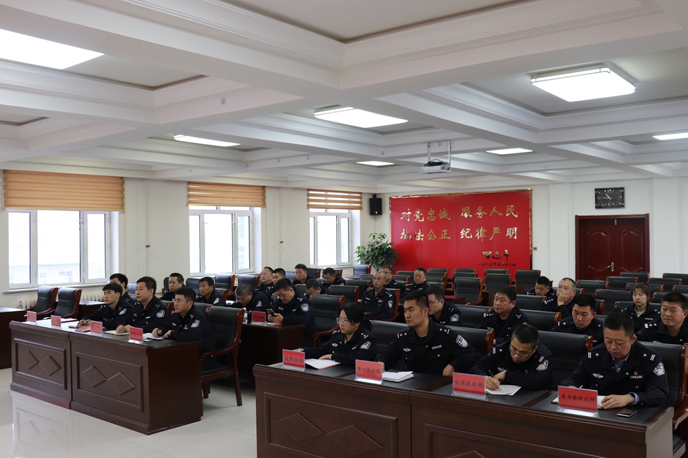 甘河分局織密防火安全網 筑牢森林“防火墻”.jpg