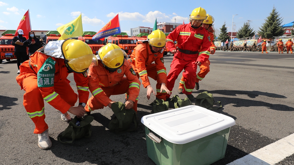 伊圖里河林業有限公司工會舉辦“技能揚帆起航、比武砥礪前行”防滅火技能比武暨崗位練兵活動2.JPG