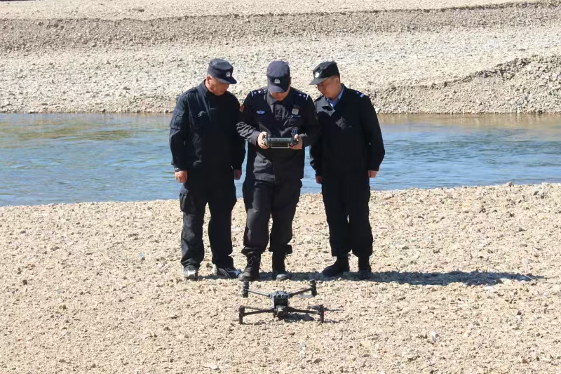 克一河分局生態環境保衛和刑事偵查大隊開展夏季行動無人機巡查工作.jpg