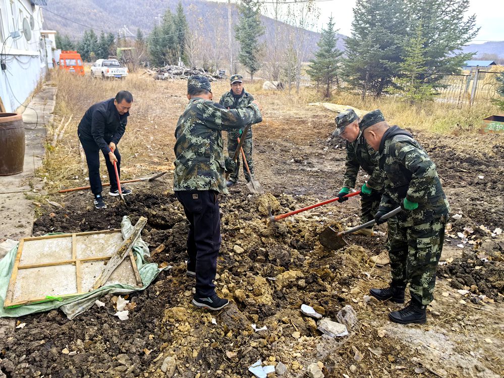 綽源森工公司蘇格河經營管護中心：新建污水井 解決職工“煩心事”已改.jpg