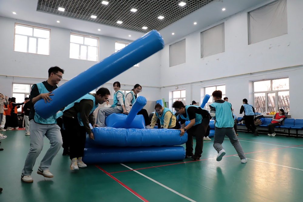 根河森工公司聯合根河市直屬機關工委舉辦“以黨建工作為引領 促人才服務增實效”地企青年人才交流拓展活動 (3)__已改.jpg