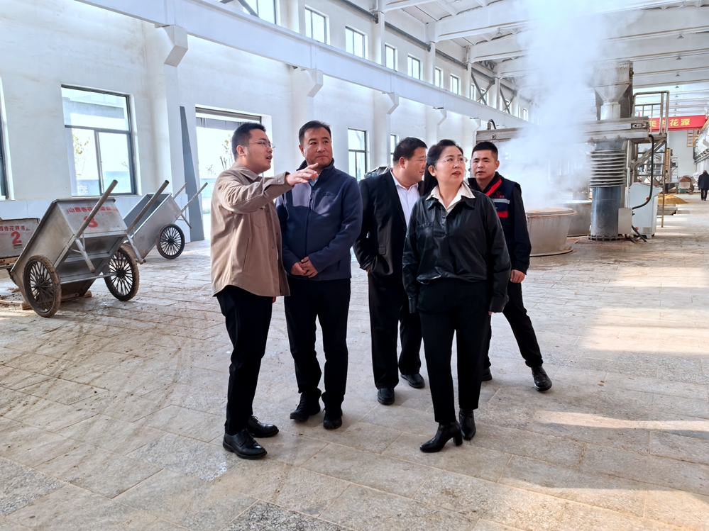 圖里河森工公司積極構建酒業(yè)發(fā)展新局面 (3)_已改.jpg