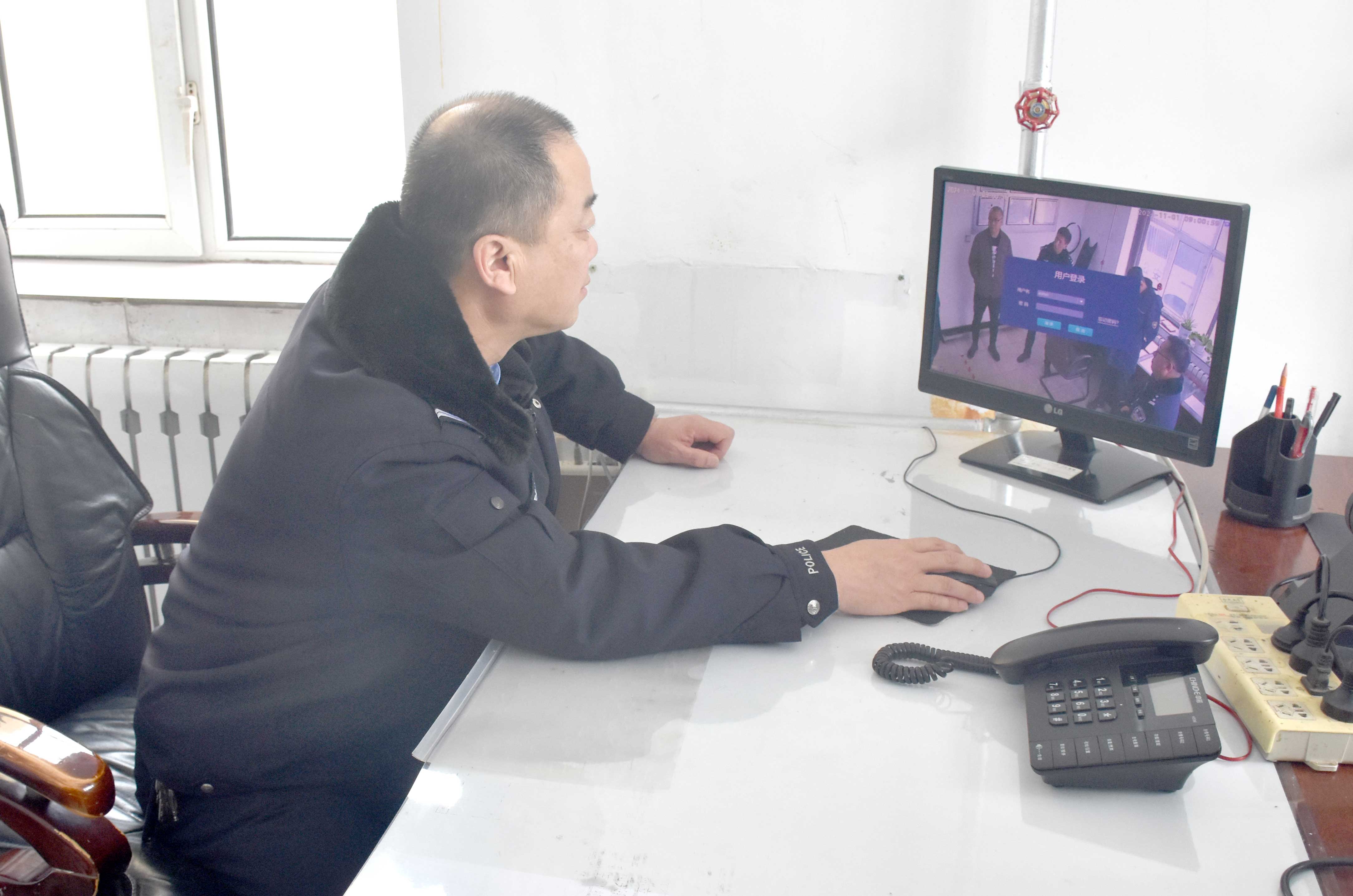 警務支援大隊開展網絡安全大檢查.JPG