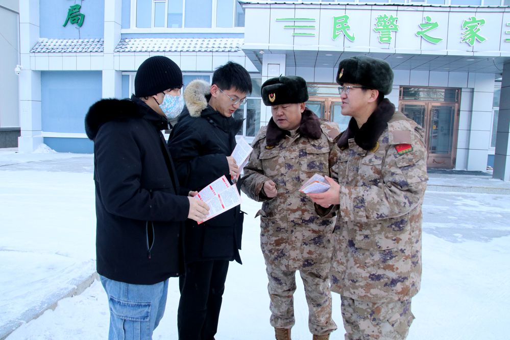 得耳布爾森工公司武裝部開展2025年春季征兵宣傳工作 (2)_副本已改.jpg