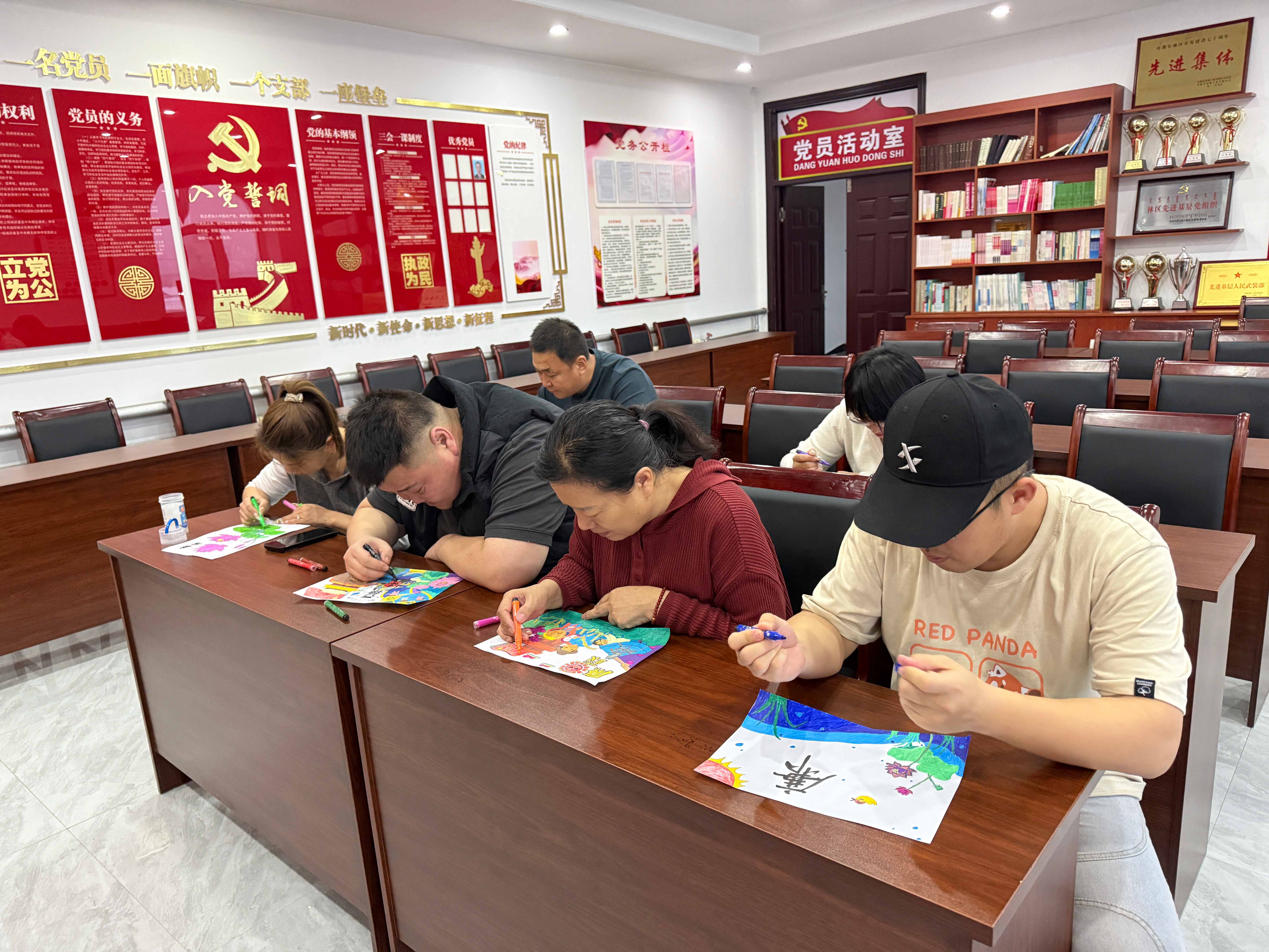 庫都爾森工公司應急事務中心黨總支開展“廉潔文化建設”主題繪畫活動.jpg