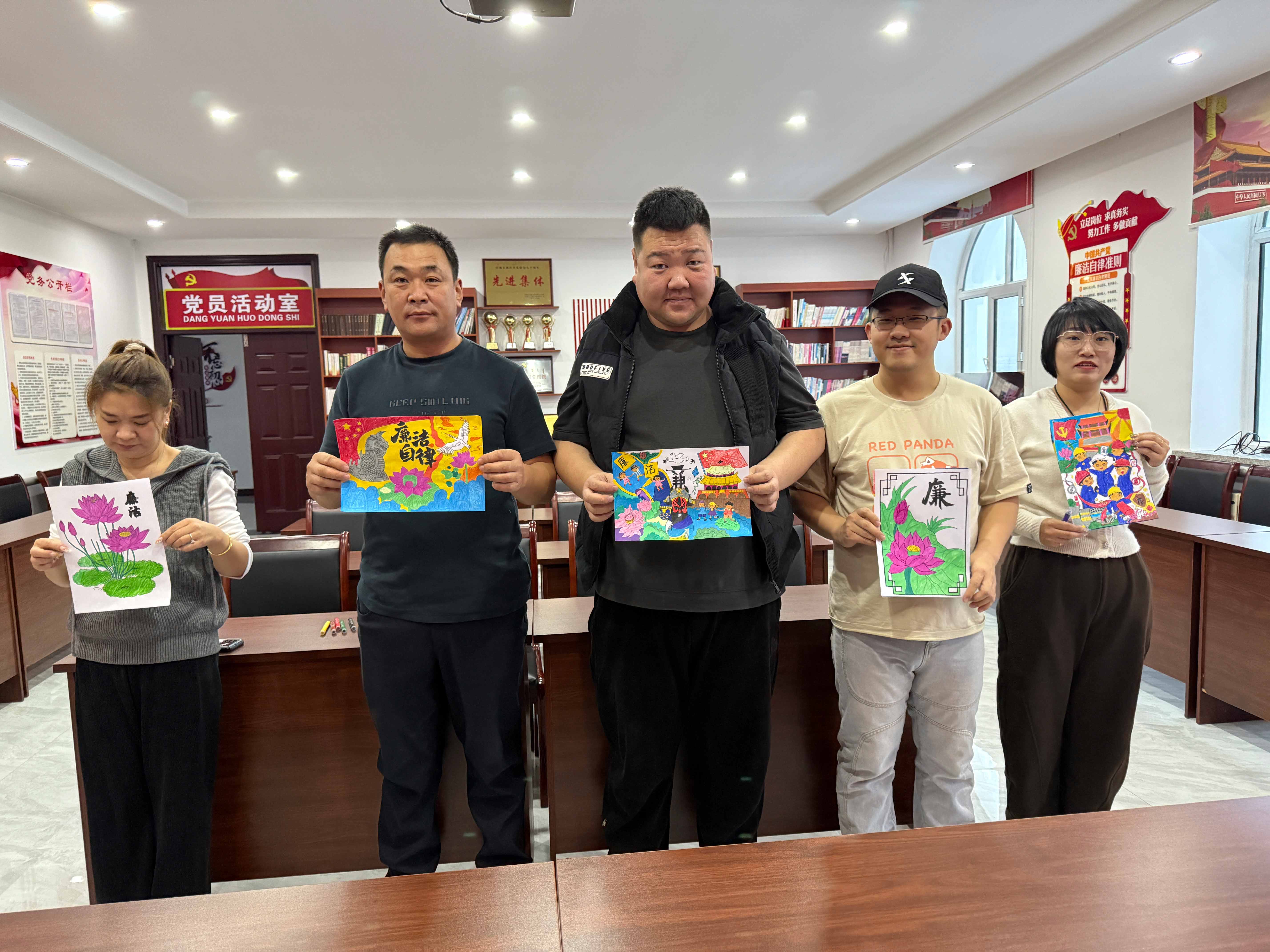 庫都爾森工公司應急事務中心黨總支開展“廉潔文化建設”主題繪畫活動-(2).jpg