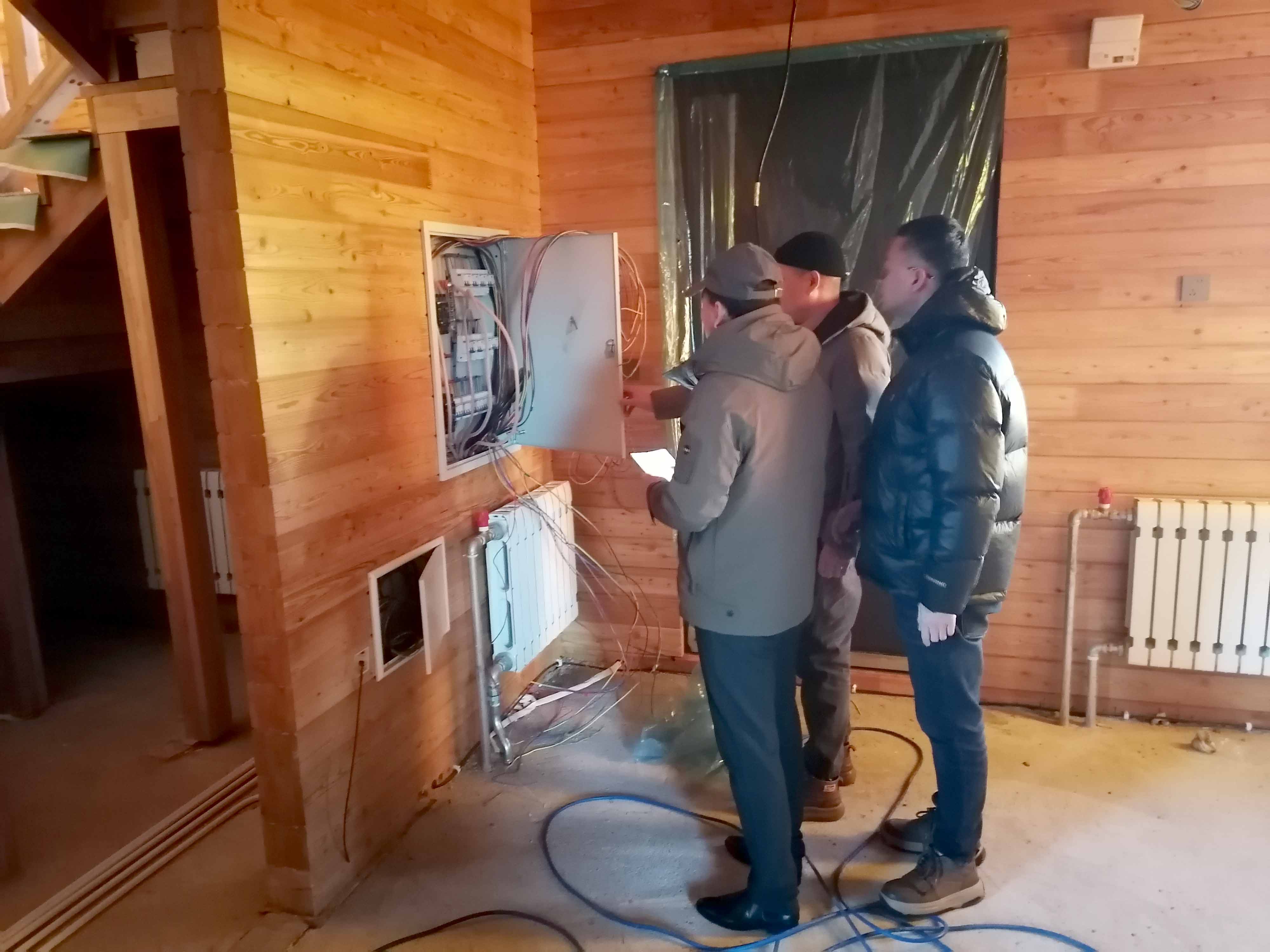 根河森工公司森林資源管理中心加強管理確保濕地公園資產(chǎn)安全-(2).jpg