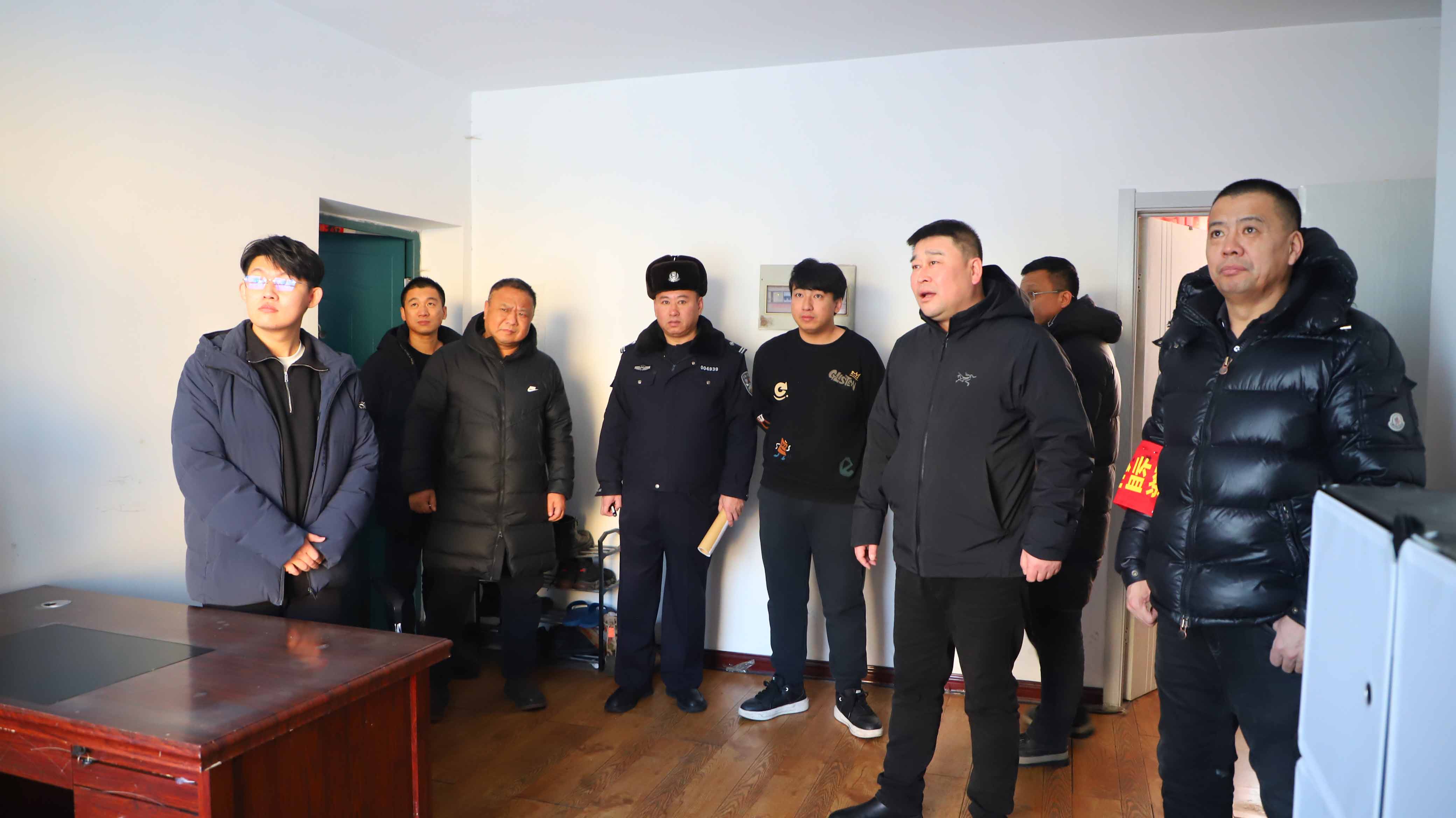 阿龍山森工公司開展安全大檢查.JPG