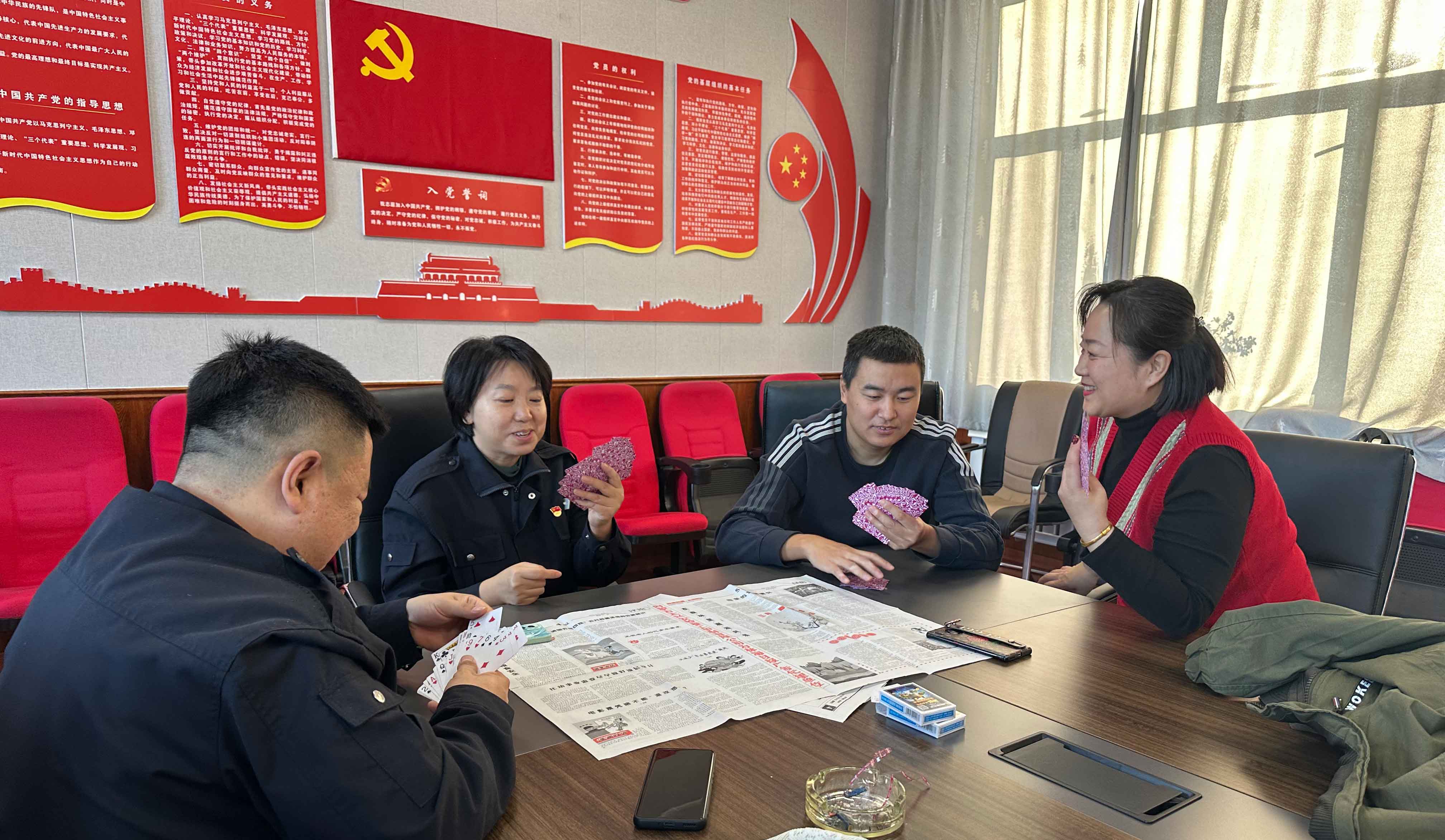 阿里河森工公司林木種苗中心工會開展迎新春撲克賽活動2.JPG