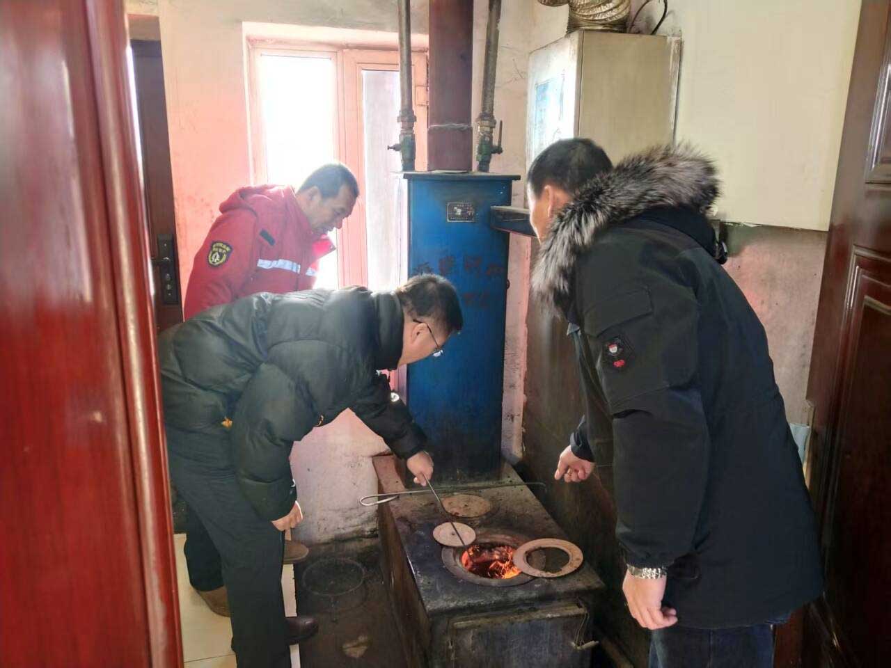 根河森工公司安里經營管護中心：春節安全檢查，守護一方平安.jpg
