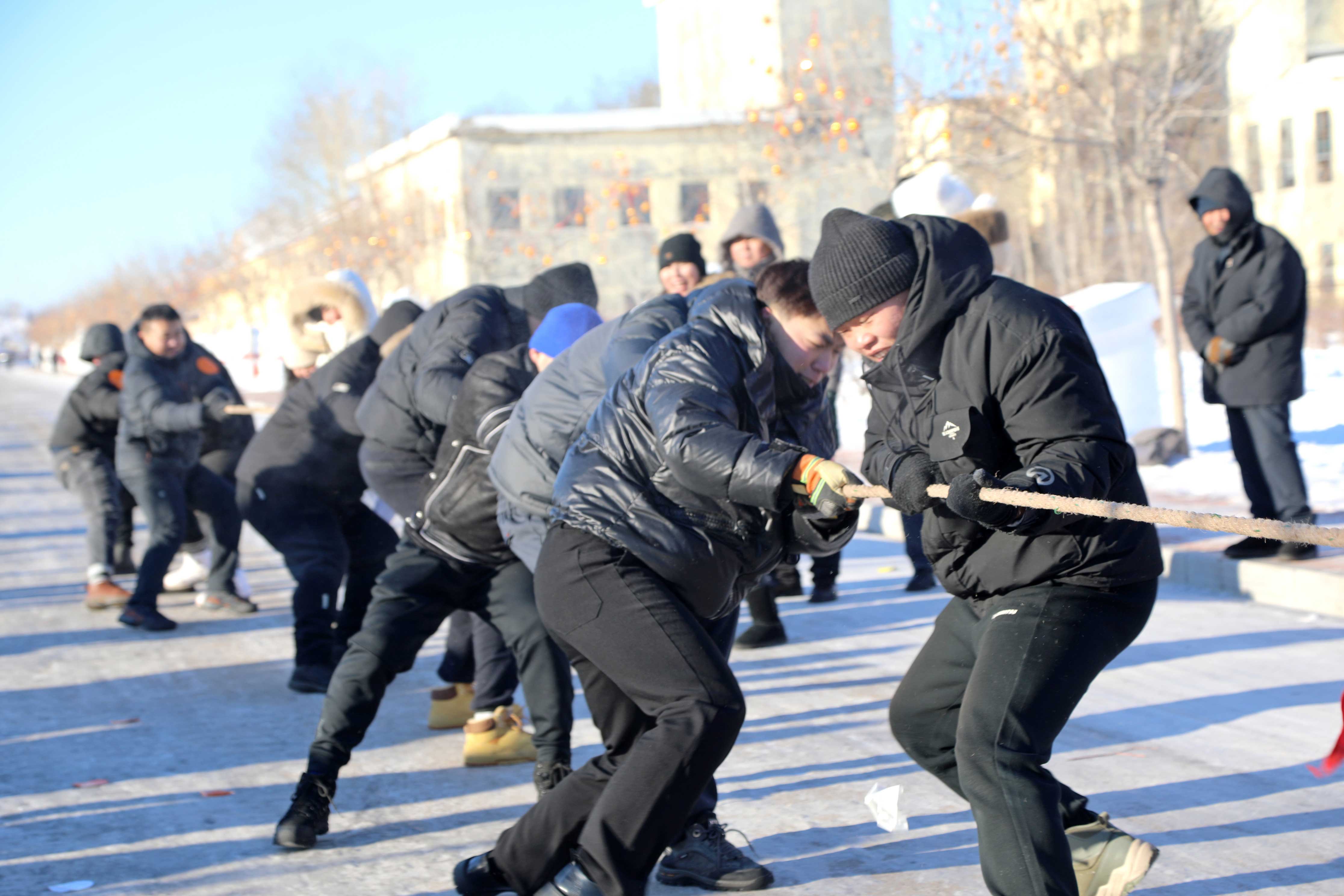 甘河森工公司舉辦冬季冰雪趣味運動會-(1).jpg