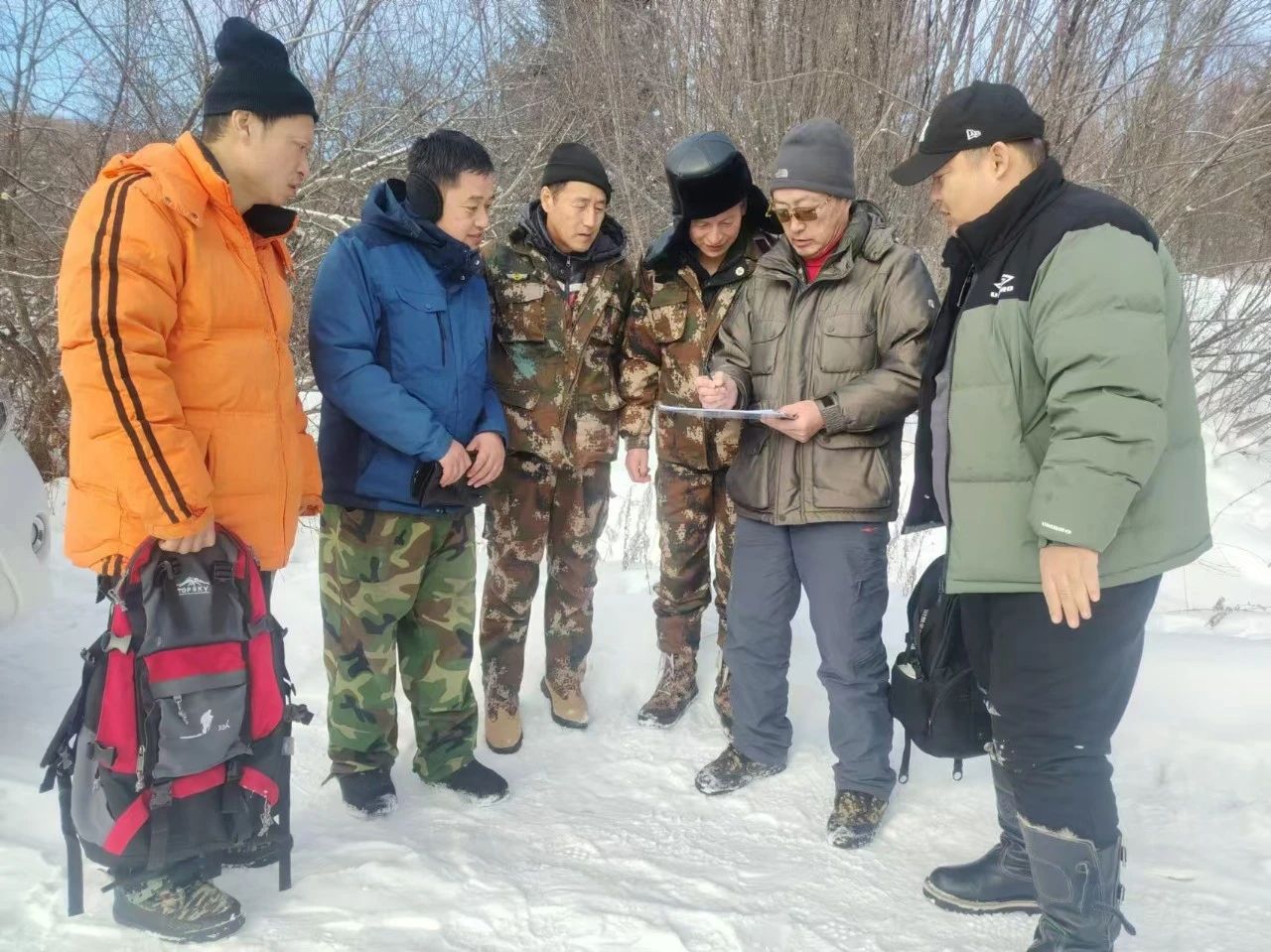 綽源森工公司森林資源管理中心聯合鄂溫克族自治旗林草局開展野生動物本底調查工作.jpg
