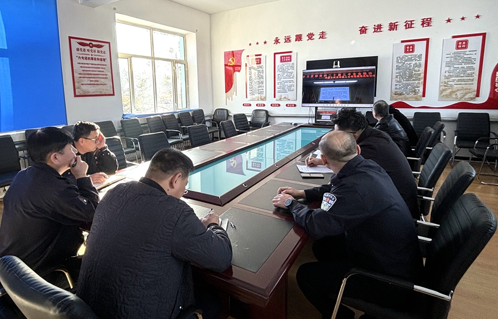 阿里河森工公司阿南經營管護中心黨支部視頻參加公司黨委舉辦學習貫徹二十屆三中全會精神培訓班 (2).jpg