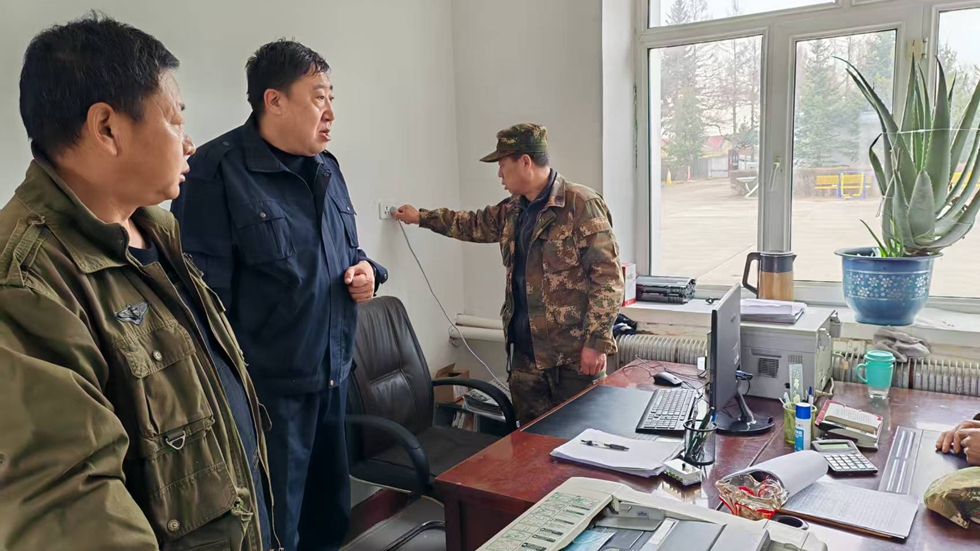 庫都爾森工公司林木種苗中心開展五一安全大檢查1.jpg