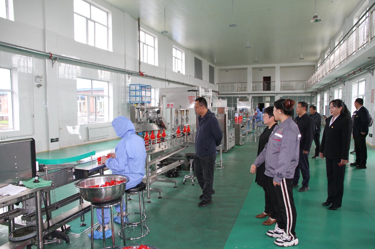 內蒙古自治區總工會提升職工生活品質評估組到圖里河森工公司開展試點評估工作 (10).JPG