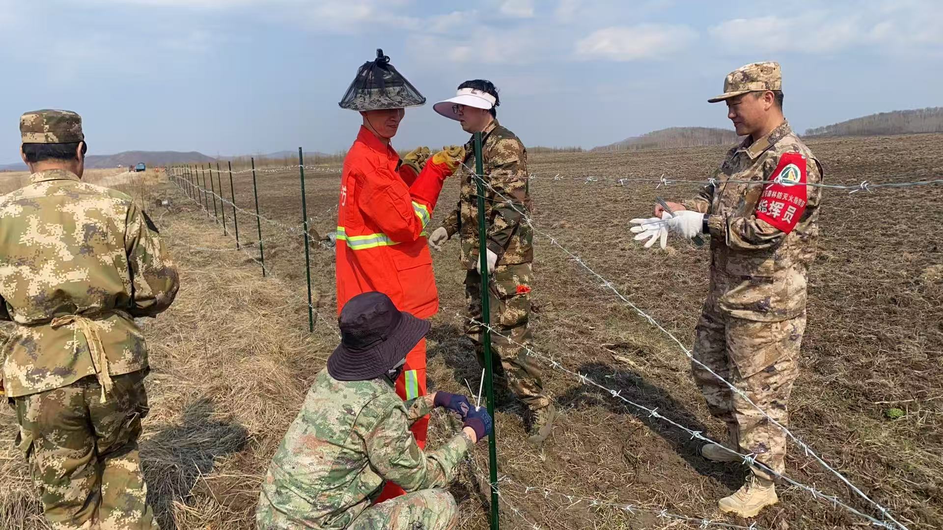 畢拉河林業公司羊其河林場 硬隔離 智防控全力打贏打擊毀林毀草違規違法行為集中整治攻堅戰.jpg