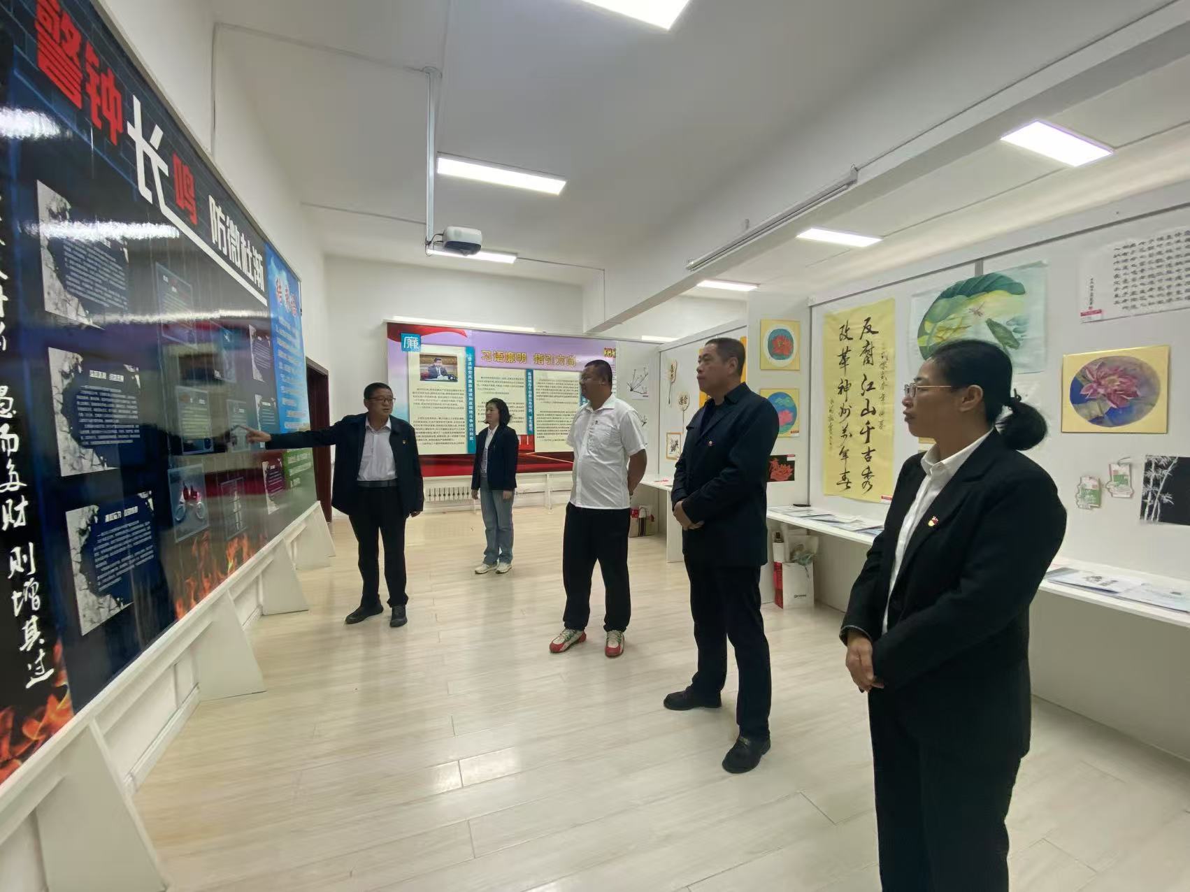 阿里河森工公司物資供應(yīng)中心黨支部組織開展警示教育主題黨日活動.jpg