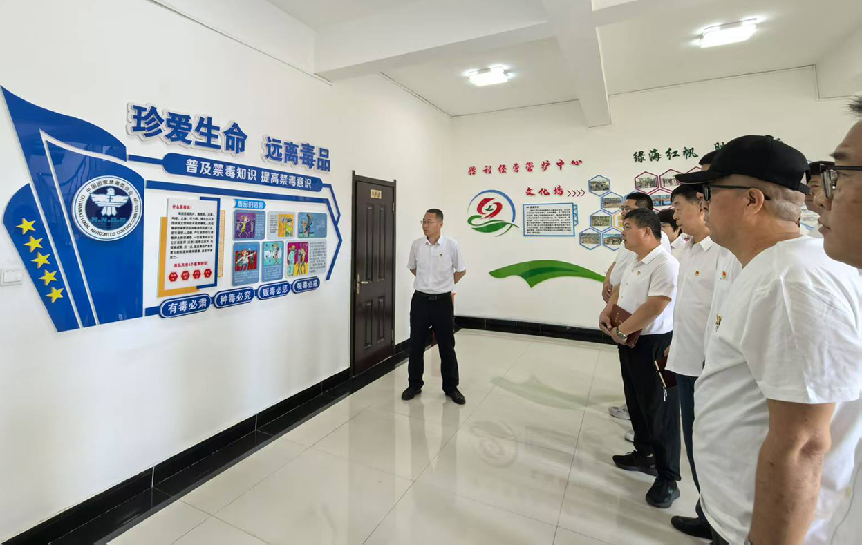 莫爾道嘎森工公司勝利經營管護中心開展禁毒普法宣傳活動 拷貝.jpg