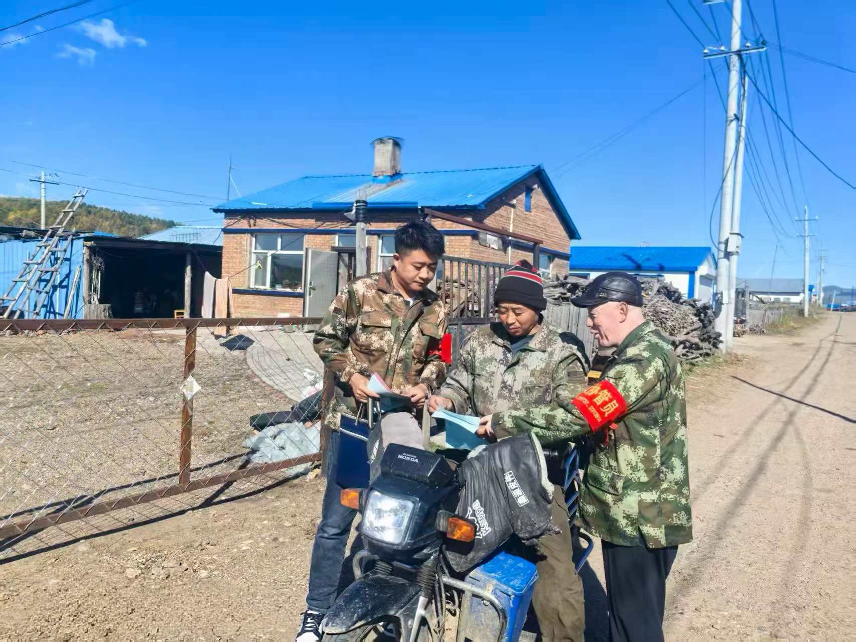 綽源森工公司梨子山經營管護中心筑牢生態(tài)防護線.jpg