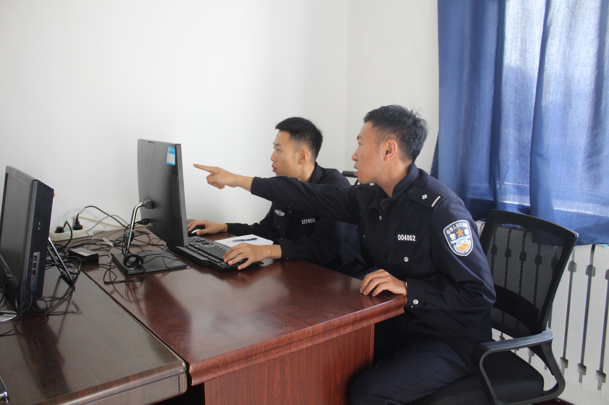 師徒結對傳幫帶  薪火相傳鑄警魂.JPG